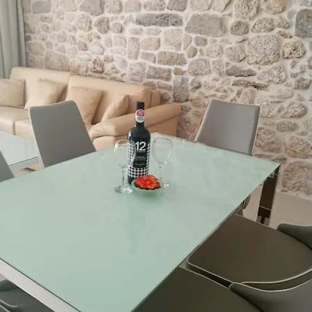 Zlatko Appartamento